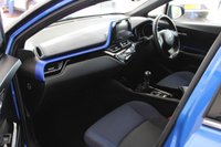 USED 2017 67 TOYOTA C-HR 1.2 VVT-i Dynamic SUV 5dr Petrol Manual Euro 6 (s/s) (115 ps) 