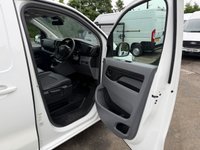 USED 2019 69 VAUXHALL VIVARO 1.5 Turbo D 2900 Sportive Panel Van 5dr Diesel Manual L2 H1 Euro 6 (s/s) (100 ps) 1 OWNER ONLY 44K AIR CON  COMES WITH MOT 1 YEAR AND SERVICE