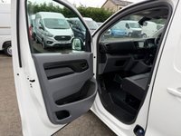 USED 2019 69 VAUXHALL VIVARO 1.5 Turbo D 2900 Sportive Panel Van 5dr Diesel Manual L2 H1 Euro 6 (s/s) (100 ps) 1 OWNER ONLY 44K AIR CON  COMES WITH MOT 1 YEAR AND SERVICE