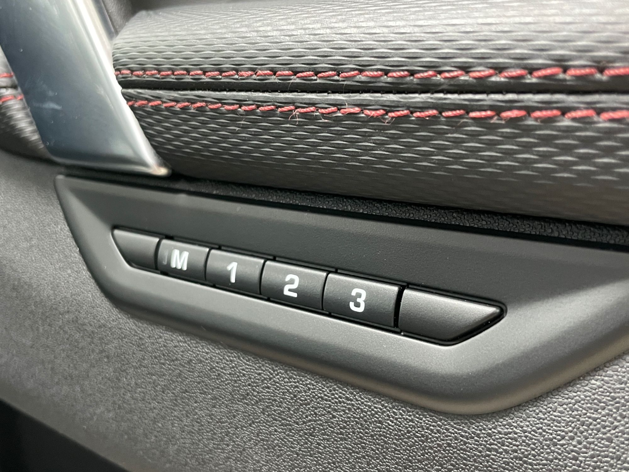 USED 2020 70 LAND ROVER DISCOVERY SPORT 2.0 D180 MHEV R-Dynamic SE SUV 5dr Diesel Auto 4WD Euro 6 (s/s) (180 ps) 