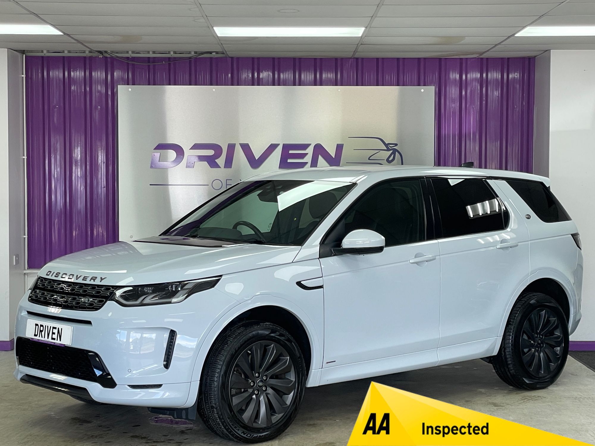 USED 2020 70 LAND ROVER DISCOVERY SPORT 2.0 D180 MHEV R-Dynamic SE SUV 5dr Diesel Auto 4WD Euro 6 (s/s) (180 ps) 