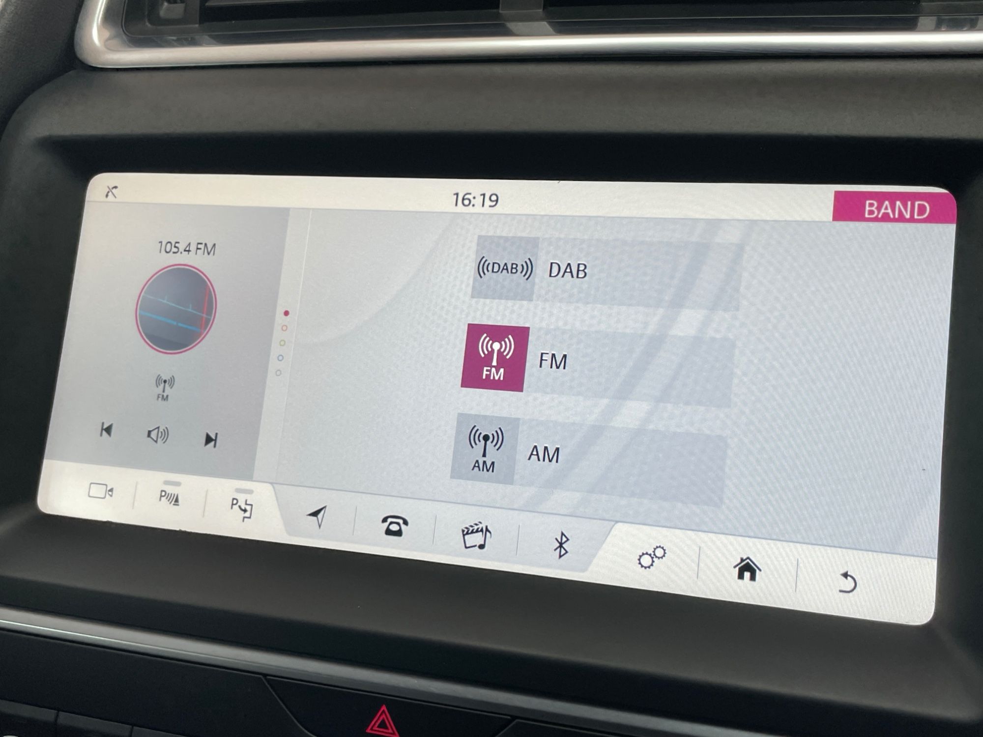 USED 2019 19 JAGUAR E-PACE 2.0 D180 R-Dynamic HSE SUV 5dr Diesel Auto AWD Euro 6 (s/s) (180 ps) 