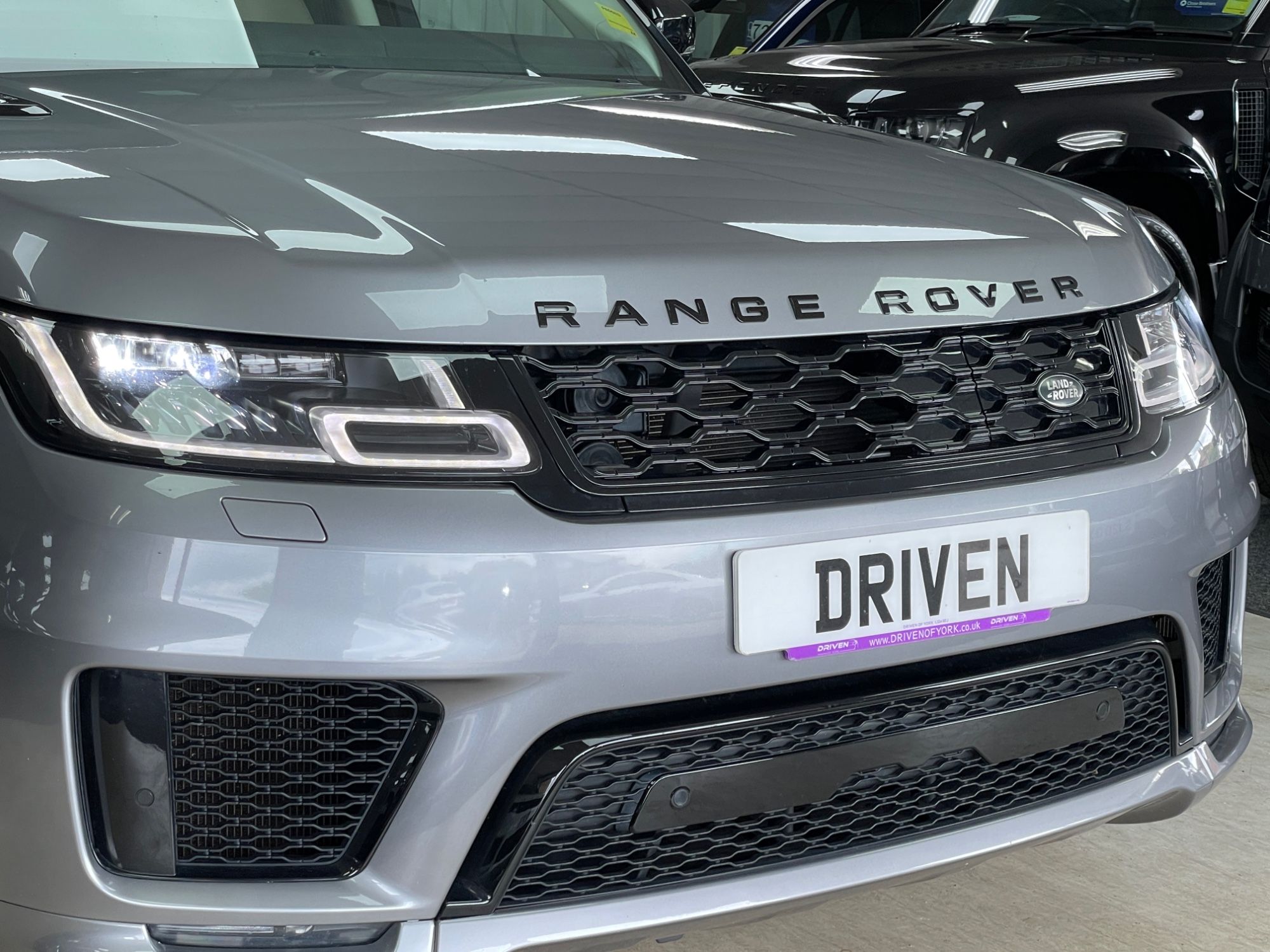 USED 2019 69 LAND ROVER RANGE ROVER SPORT 2.0 P400e 13.1kWh HSE GPF Dynamic SUV 5dr Petrol Plug-in Hybrid Auto 4WD Euro 6 (s/s) (404 ps) 
