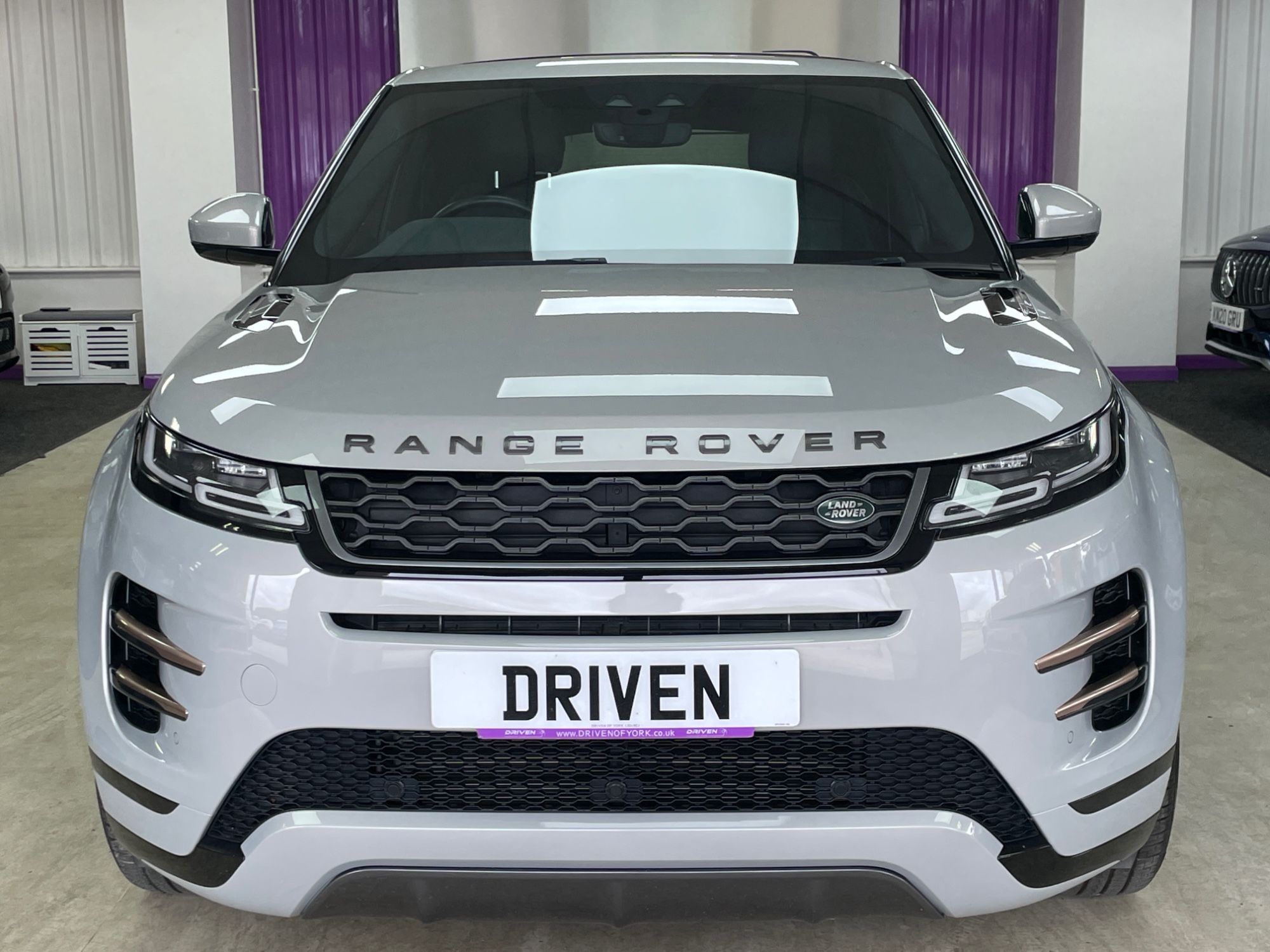 USED 2019 19 LAND ROVER RANGE ROVER EVOQUE 2.0 D180 R-Dynamic SE SUV 5dr Diesel Auto 4WD Euro 6 (s/s) (180 ps) 