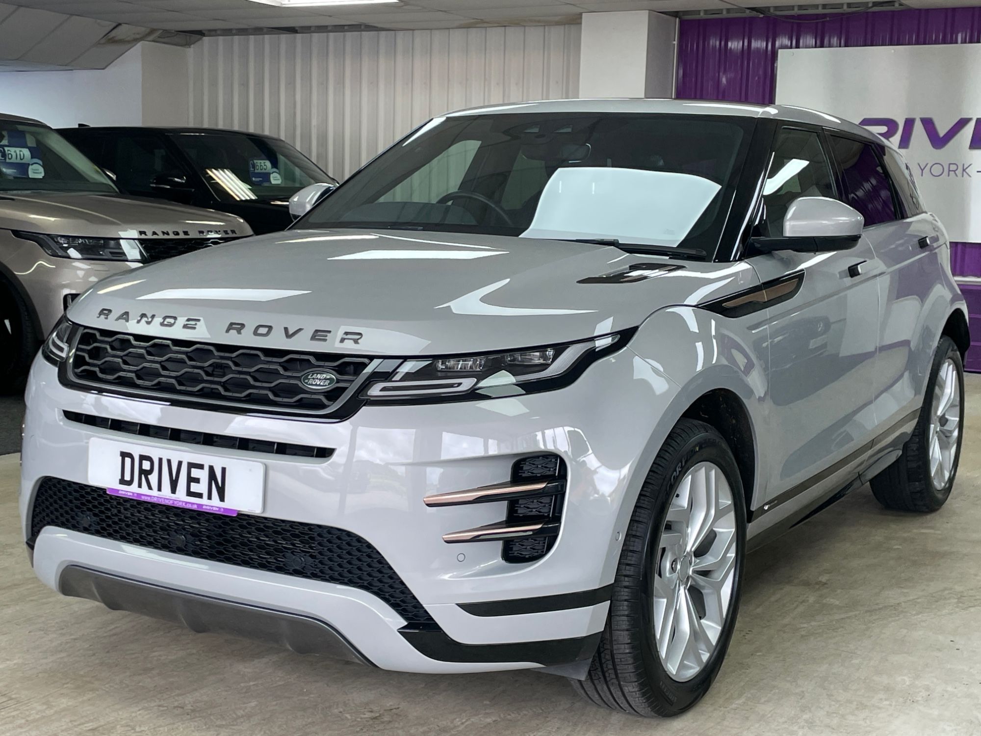 USED 2019 19 LAND ROVER RANGE ROVER EVOQUE 2.0 D180 R-Dynamic SE SUV 5dr Diesel Auto 4WD Euro 6 (s/s) (180 ps) 