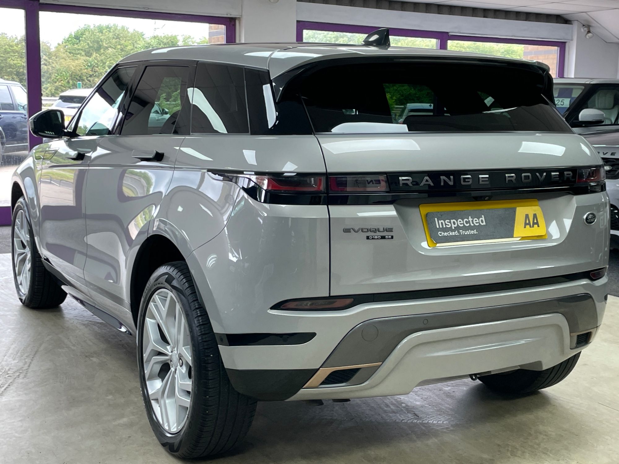 USED 2019 19 LAND ROVER RANGE ROVER EVOQUE 2.0 D180 R-Dynamic SE SUV 5dr Diesel Auto 4WD Euro 6 (s/s) (180 ps) 