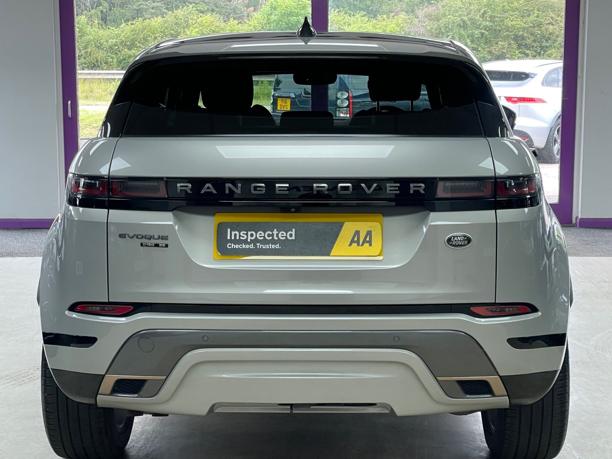 USED 2019 19 LAND ROVER RANGE ROVER EVOQUE 2.0 D180 R-Dynamic SE SUV 5dr Diesel Auto 4WD Euro 6 (s/s) (180 ps) 