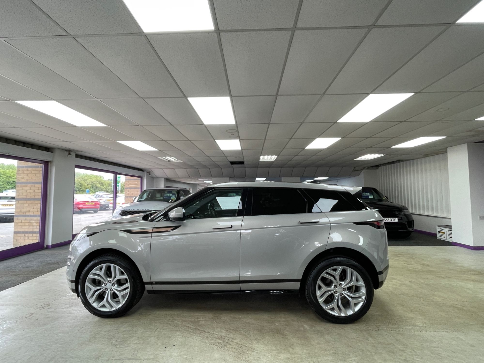 USED 2019 19 LAND ROVER RANGE ROVER EVOQUE 2.0 D180 R-Dynamic SE SUV 5dr Diesel Auto 4WD Euro 6 (s/s) (180 ps) 
