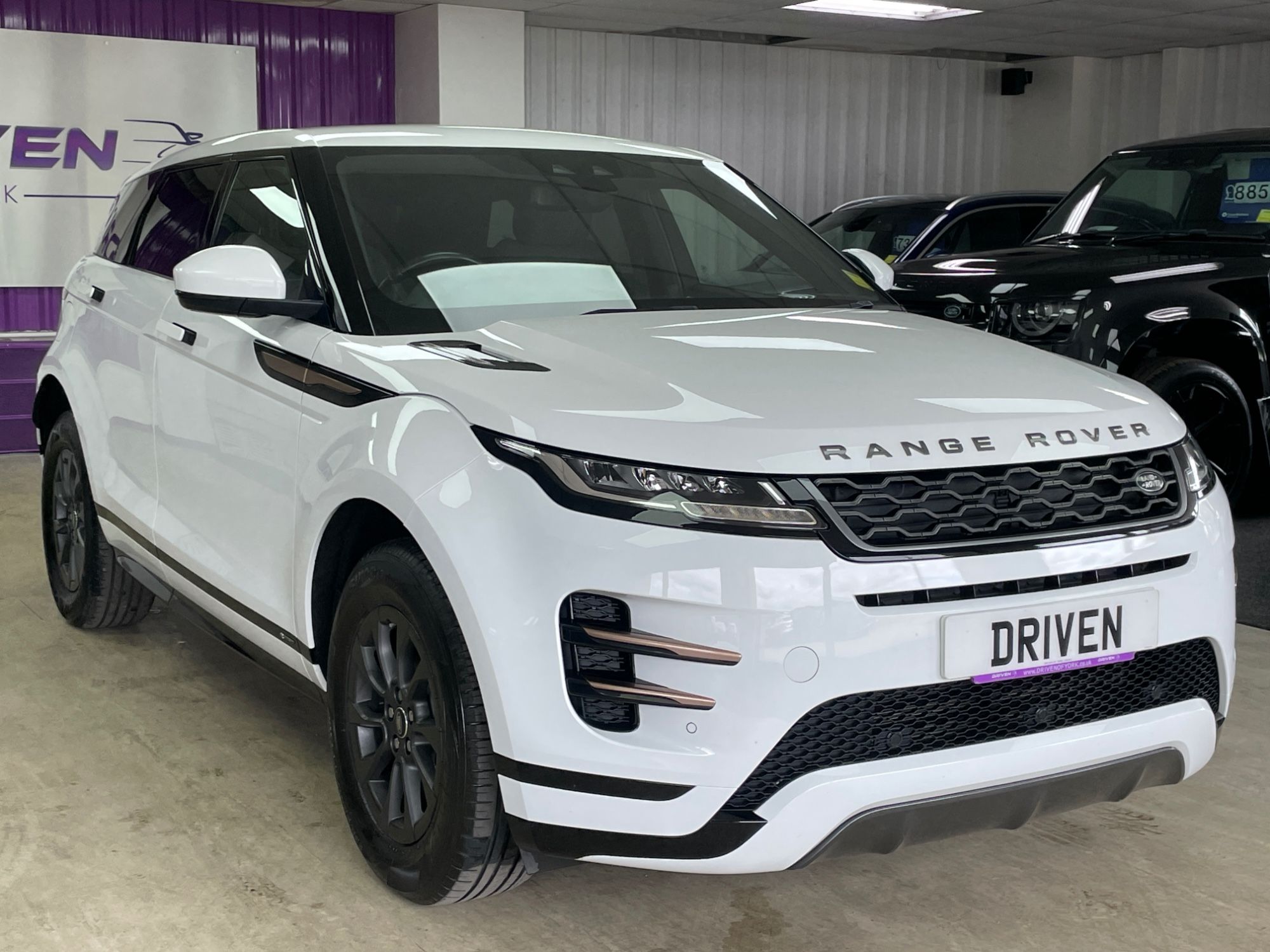 USED 2019 69 LAND ROVER RANGE ROVER EVOQUE 2.0 P200 MHEV R-Dynamic SUV 5dr Petrol Auto 4WD Euro 6 (s/s) (200 ps) 