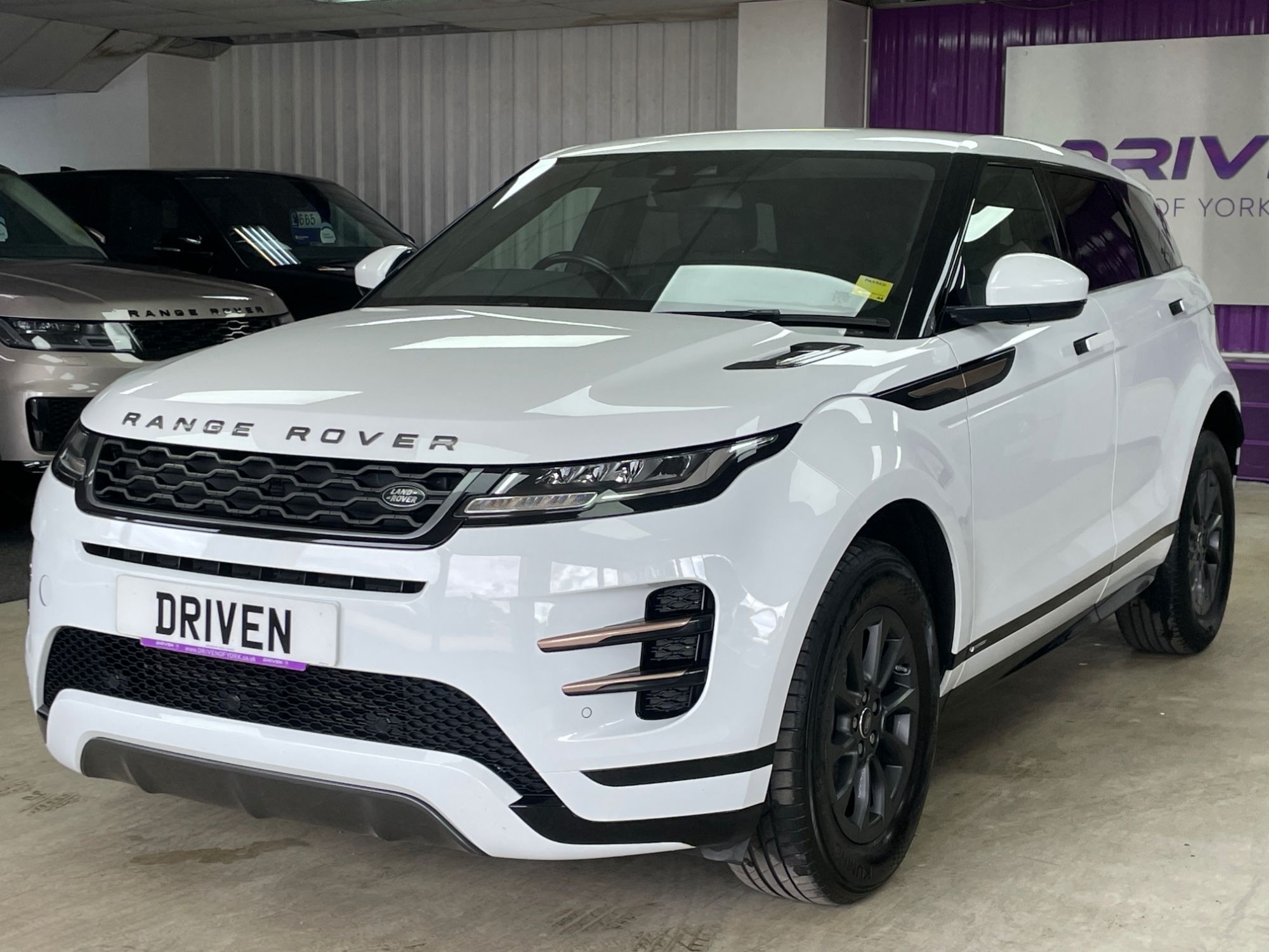 USED 2019 69 LAND ROVER RANGE ROVER EVOQUE 2.0 P200 MHEV R-Dynamic SUV 5dr Petrol Auto 4WD Euro 6 (s/s) (200 ps) 