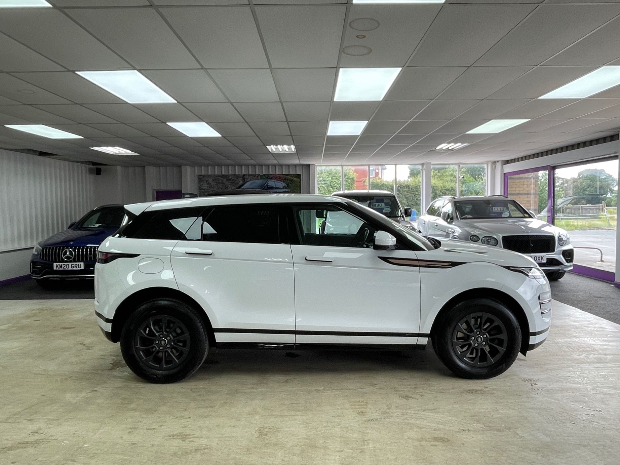 USED 2019 69 LAND ROVER RANGE ROVER EVOQUE 2.0 P200 MHEV R-Dynamic SUV 5dr Petrol Auto 4WD Euro 6 (s/s) (200 ps) 