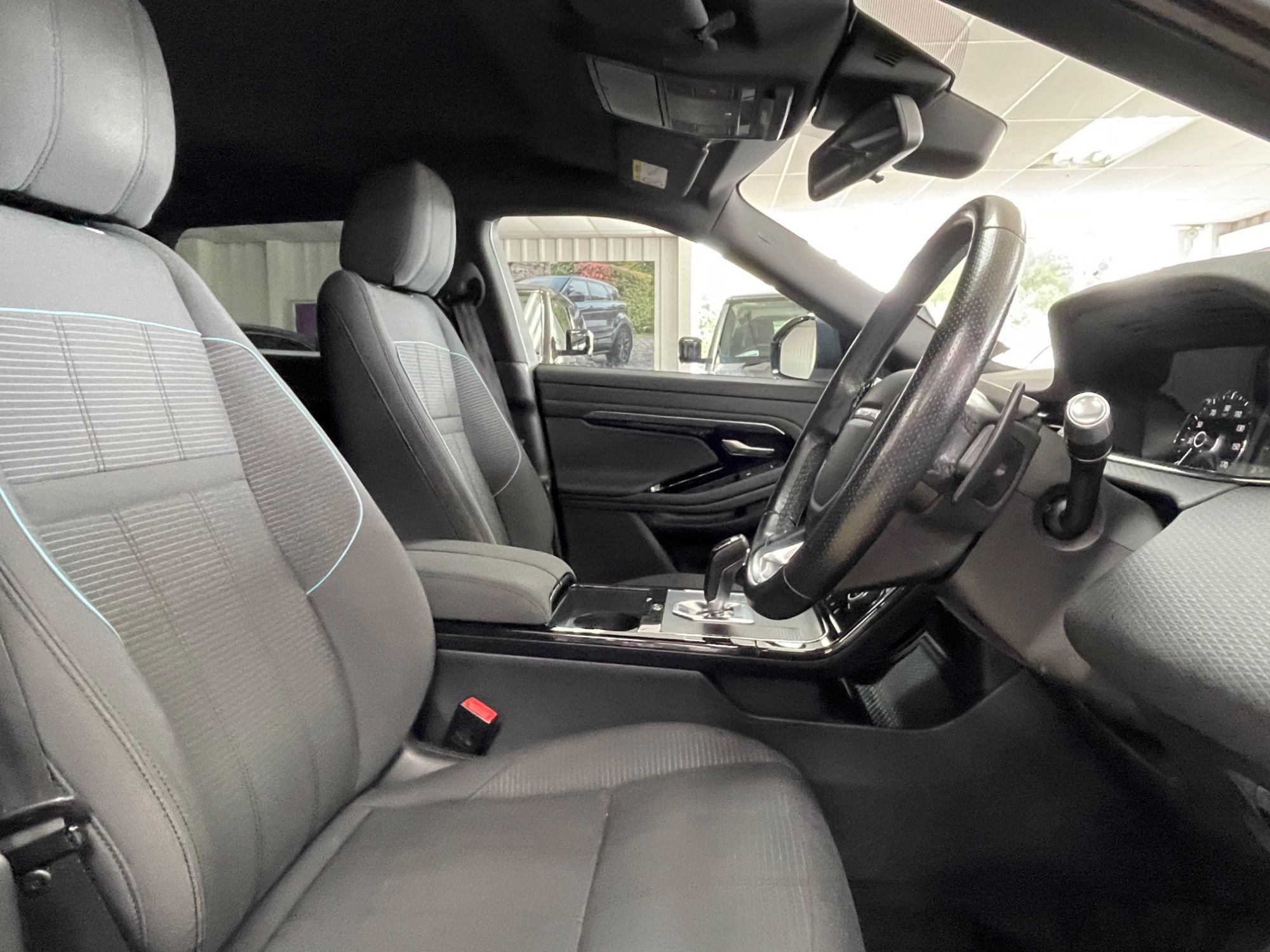 USED 2019 69 LAND ROVER RANGE ROVER EVOQUE 2.0 P200 MHEV R-Dynamic SUV 5dr Petrol Auto 4WD Euro 6 (s/s) (200 ps) 