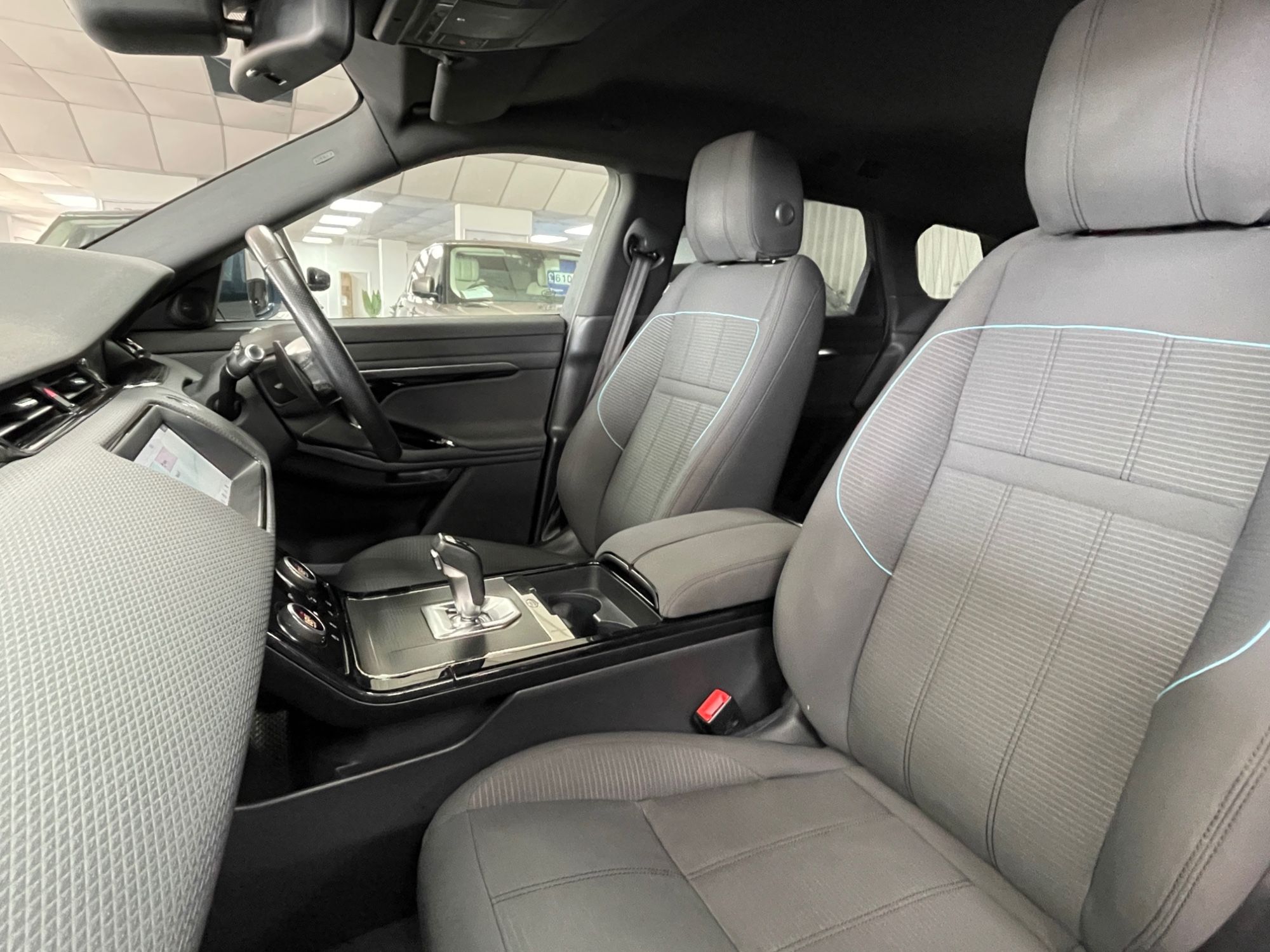 USED 2019 69 LAND ROVER RANGE ROVER EVOQUE 2.0 P200 MHEV R-Dynamic SUV 5dr Petrol Auto 4WD Euro 6 (s/s) (200 ps) 