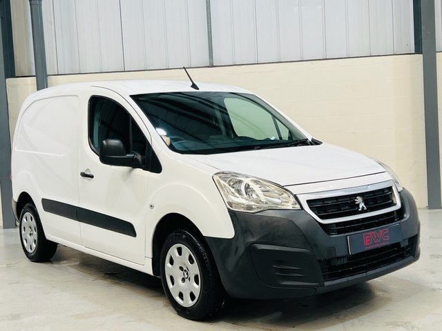 View our PEUGEOT PARTNER