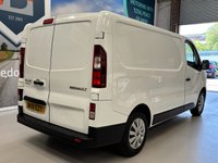 USED 2018 18 RENAULT TRAFIC 1.6 dCi 27 Business+ Panel Van 5dr Diesel Manual SWB Standard Roof Euro 6 (120 ps) USB POINT+6 SERVICE'S UP TO DATE