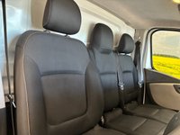 USED 2018 18 RENAULT TRAFIC 1.6 dCi 27 Business+ Panel Van 5dr Diesel Manual SWB Standard Roof Euro 6 (120 ps) USB POINT+6 SERVICE'S UP TO DATE