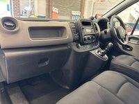 USED 2018 18 RENAULT TRAFIC 1.6 dCi 27 Business+ Panel Van 5dr Diesel Manual SWB Standard Roof Euro 6 (120 ps) USB POINT+6 SERVICE'S UP TO DATE
