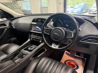 USED 2019 19 JAGUAR F-PACE 2.0 P250i Portfolio SUV 5dr Petrol Auto AWD Euro 6 (s/s) (250 ps) 