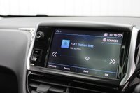 USED 2019 69 PEUGEOT 2008 1.2 PureTech Allure Premium SUV 5dr Petrol Manual Euro 6 (s/s) (110 ps) PAN ROOF * 2 OWNERS