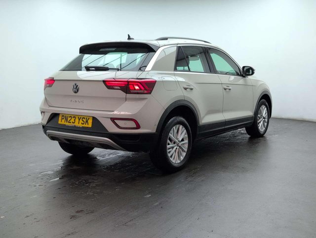 USED 2023 23 VOLKSWAGEN T-ROC 1.0 T-Roc Life TSI 5dr CLICK+COLLECT / HOME DELIVERY