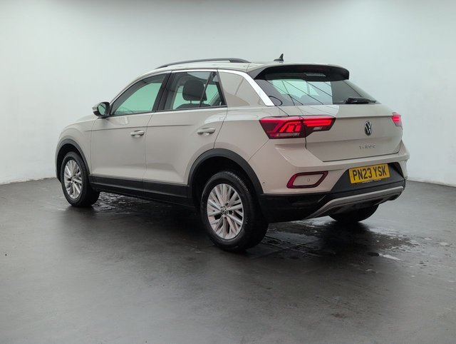 USED 2023 23 VOLKSWAGEN T-ROC 1.0 T-Roc Life TSI 5dr CLICK+COLLECT / HOME DELIVERY