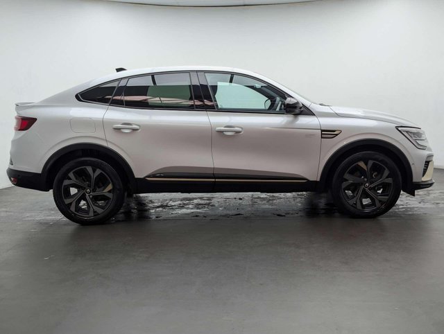 USED 2023 72 RENAULT ARKANA 1.6 Arkana E-Tech Engineered Edition HEV Auto 5dr CLICK+COLLECT / HOME DELIVERY