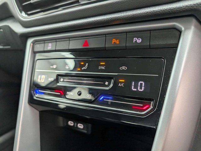 USED 2023 23 VOLKSWAGEN T-ROC 1.0 T-Roc Life TSI 5dr CLICK+COLLECT / HOME DELIVERY