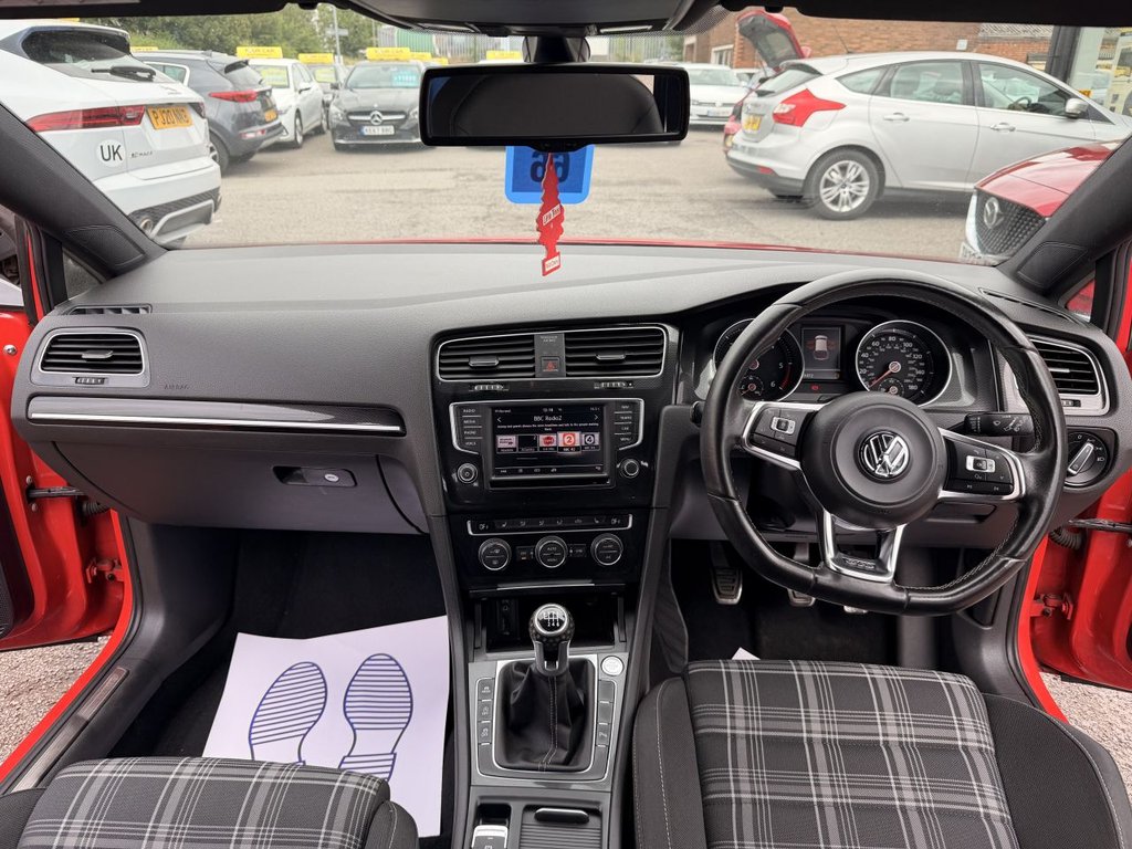USED 2016 16 VOLKSWAGEN GOLF 2.0 TDI BlueMotion Tech GTD Hatchback 5dr Diesel Manual Euro 6 (s/s) (184 ps) Parking Sensors, Sat Nav