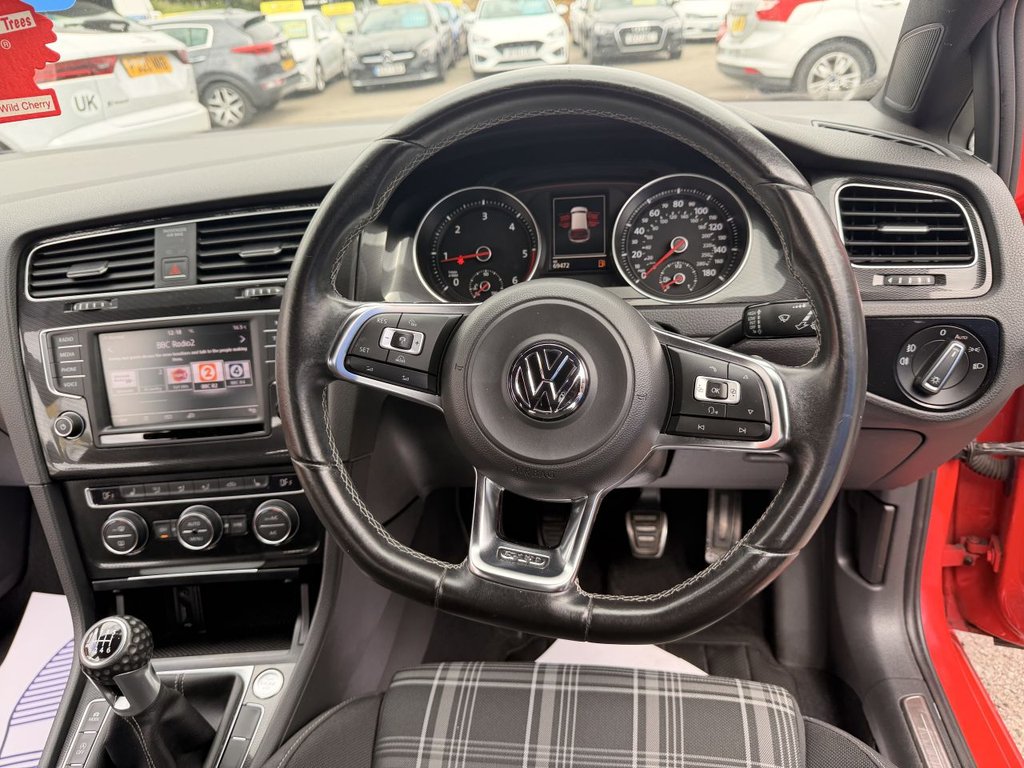USED 2016 16 VOLKSWAGEN GOLF 2.0 TDI BlueMotion Tech GTD Hatchback 5dr Diesel Manual Euro 6 (s/s) (184 ps) Parking Sensors, Sat Nav