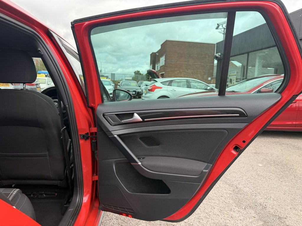 USED 2016 16 VOLKSWAGEN GOLF 2.0 TDI BlueMotion Tech GTD Hatchback 5dr Diesel Manual Euro 6 (s/s) (184 ps) Parking Sensors, Sat Nav