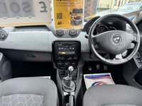 USED 2015 15 DACIA DUSTER 1.5 dCi Laureate SUV 5dr Diesel Manual Euro 5 (110 ps) LONG MOT, AIR CONDITIONING, CD PLAYER , BLUETOOTH,  GREAT VALUE