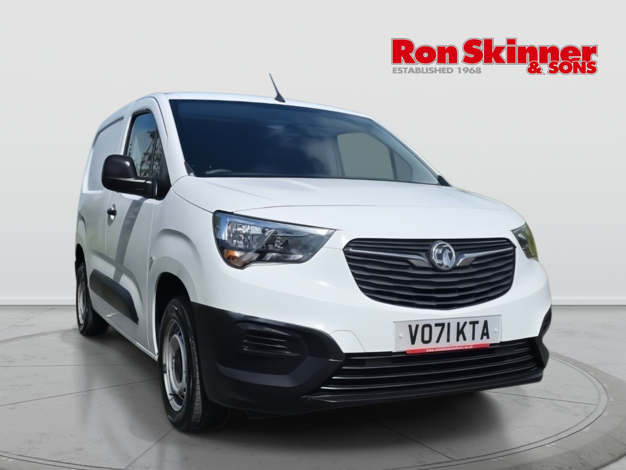 USED 2021 71 VAUXHALL COMBO 1.5 Turbo D 2000 Edition Panel Van 4dr Diesel Manual L1 H1 Euro 6 (s/s) (75 ps) 