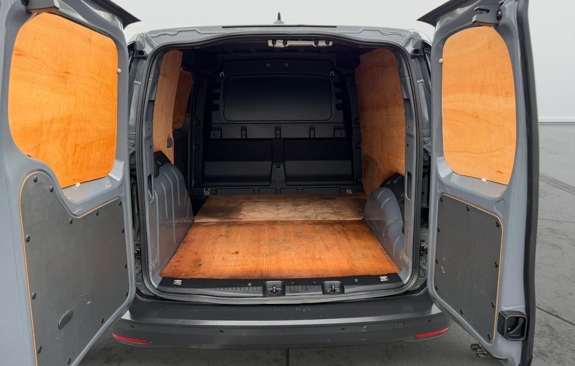 USED 2023 72 VOLKSWAGEN CADDY 2.0 TDI C20 Commerce Panel Van 5dr Diesel Manual SWB Euro 6 (s/s) (102 ps) 