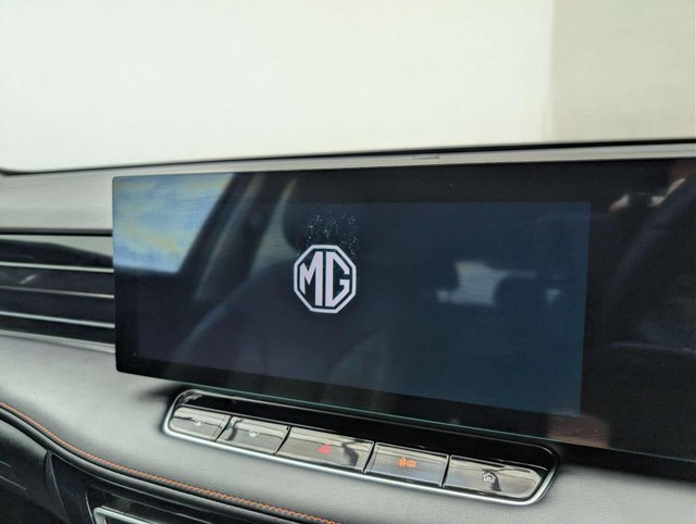 USED 2025 25 MG HS 1.5 MG HS Trophy 5dr CLICK+COLLECT / HOME DELIVERY