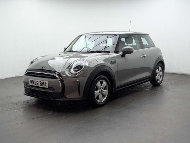 USED 2022 22 MINI HATCH 1.5 Cooper Classic 3dr CLICK+COLLECT / HOME DELIVERY