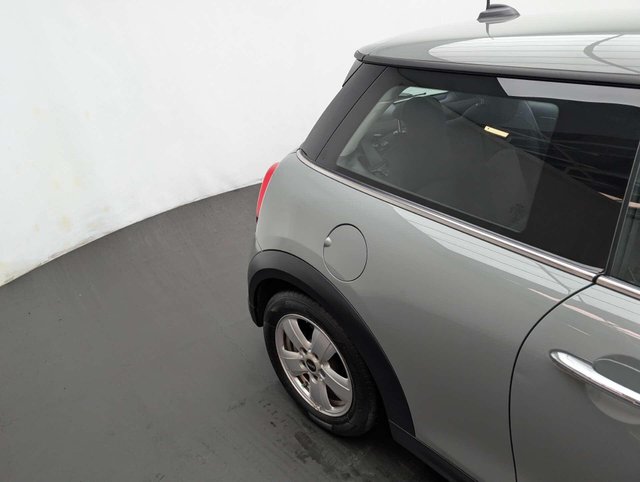 USED 2022 22 MINI HATCH 1.5 Cooper Classic 3dr CLICK+COLLECT / HOME DELIVERY
