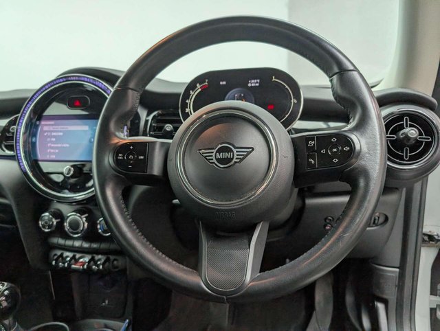 USED 2022 22 MINI HATCH 1.5 Cooper Classic 3dr CLICK+COLLECT / HOME DELIVERY