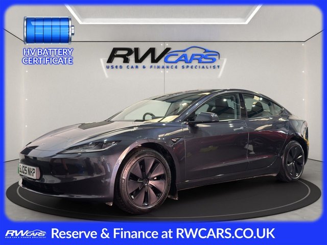 2025 TESLA Model 3