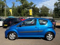 USED 2010 TOYOTA AYGO 1.0 VVT-i Blue Hatchback 3dr Petrol Manual Euro 4 (67 bhp) 