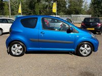 USED 2010 TOYOTA AYGO 1.0 VVT-i Blue Hatchback 3dr Petrol Manual Euro 4 (67 bhp) 