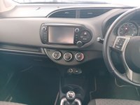 USED 2015 15 TOYOTA YARIS 1.33 Dual VVT-i Icon Hatchback 5dr Petrol Manual Euro 5 Euro 5 (99 ps) 
