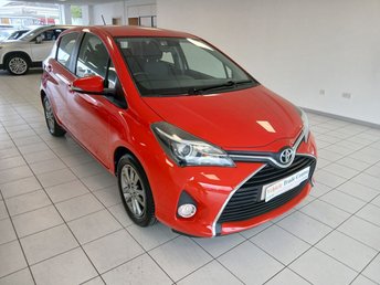2015 TOYOTA YARIS