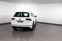 USED 2018 18 VOLKSWAGEN TIGUAN 2.0 TDI R-Line SUV 5dr Diesel DSG 4Motion Euro 6 (s/s) (190 ps) FULL SERVICE HISTORY - 2 KEYS - 2 OWNERS