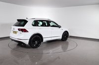 USED 2018 18 VOLKSWAGEN TIGUAN 2.0 TDI R-Line SUV 5dr Diesel DSG 4Motion Euro 6 (s/s) (190 ps) FULL SERVICE HISTORY - 2 KEYS - 2 OWNERS