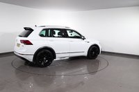 USED 2018 18 VOLKSWAGEN TIGUAN 2.0 TDI R-Line SUV 5dr Diesel DSG 4Motion Euro 6 (s/s) (190 ps) FULL SERVICE HISTORY - 2 KEYS - 2 OWNERS
