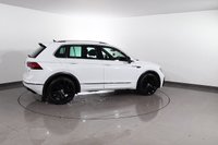 USED 2018 18 VOLKSWAGEN TIGUAN 2.0 TDI R-Line SUV 5dr Diesel DSG 4Motion Euro 6 (s/s) (190 ps) FULL SERVICE HISTORY - 2 KEYS - 2 OWNERS