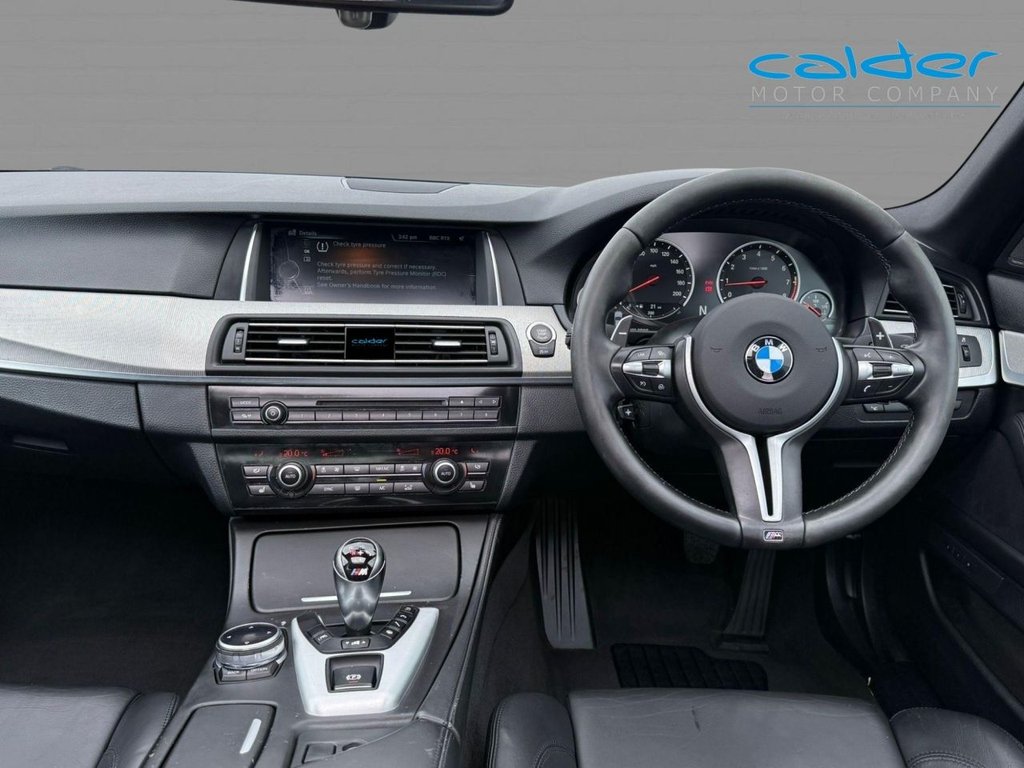 USED 2013 63 BMW M5 4.4 V8 Saloon 4dr Petrol DCT Euro 5 (s/s) (560 ps) LOVELY HIGH SPEC EXAMPLE WITH FSH
