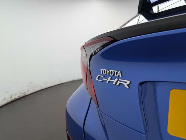 USED 2020 20 TOYOTA C-HR 1.8 C-HR Design HEV CVT 5dr CLICK+COLLECT / HOME DELIVERY