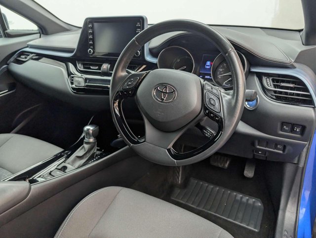 USED 2020 20 TOYOTA C-HR 1.8 C-HR Design HEV CVT 5dr CLICK+COLLECT / HOME DELIVERY