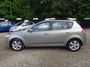 2011 KIA CEED